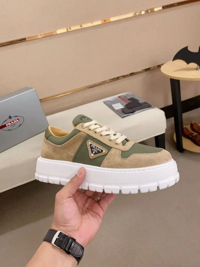 Prada Low Shoes Bold 35558