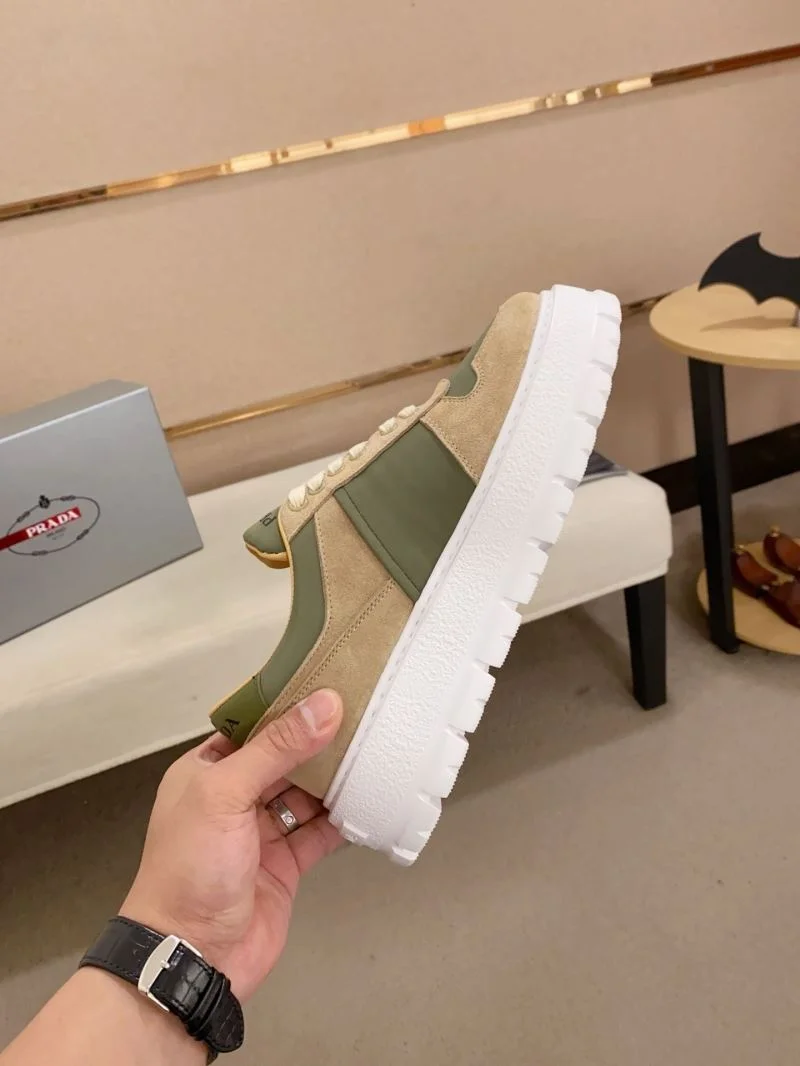 Prada Low Shoes Bold 35558