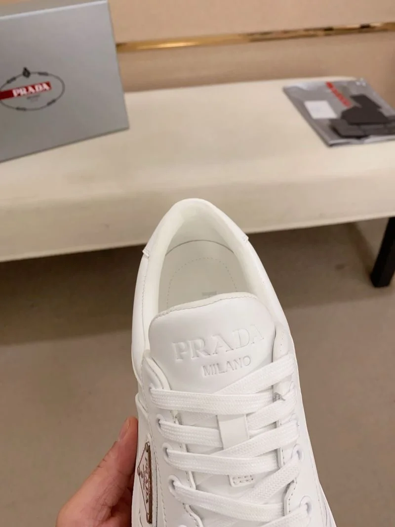 Prada Low Shoes Thermal 35556