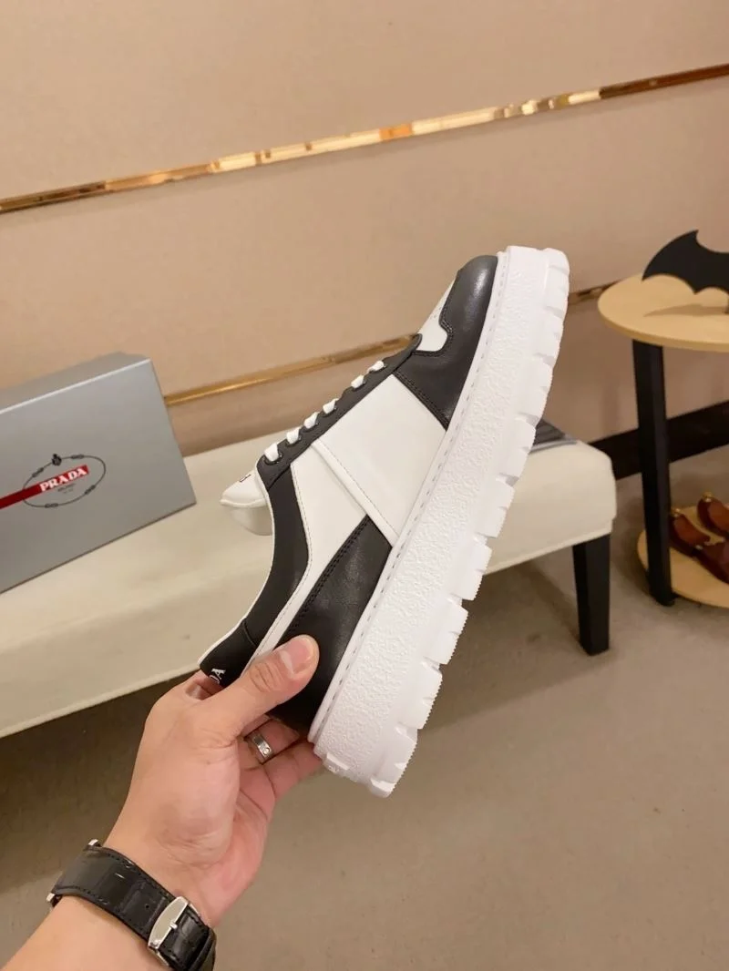 Prada Low Shoes Timeless 35561