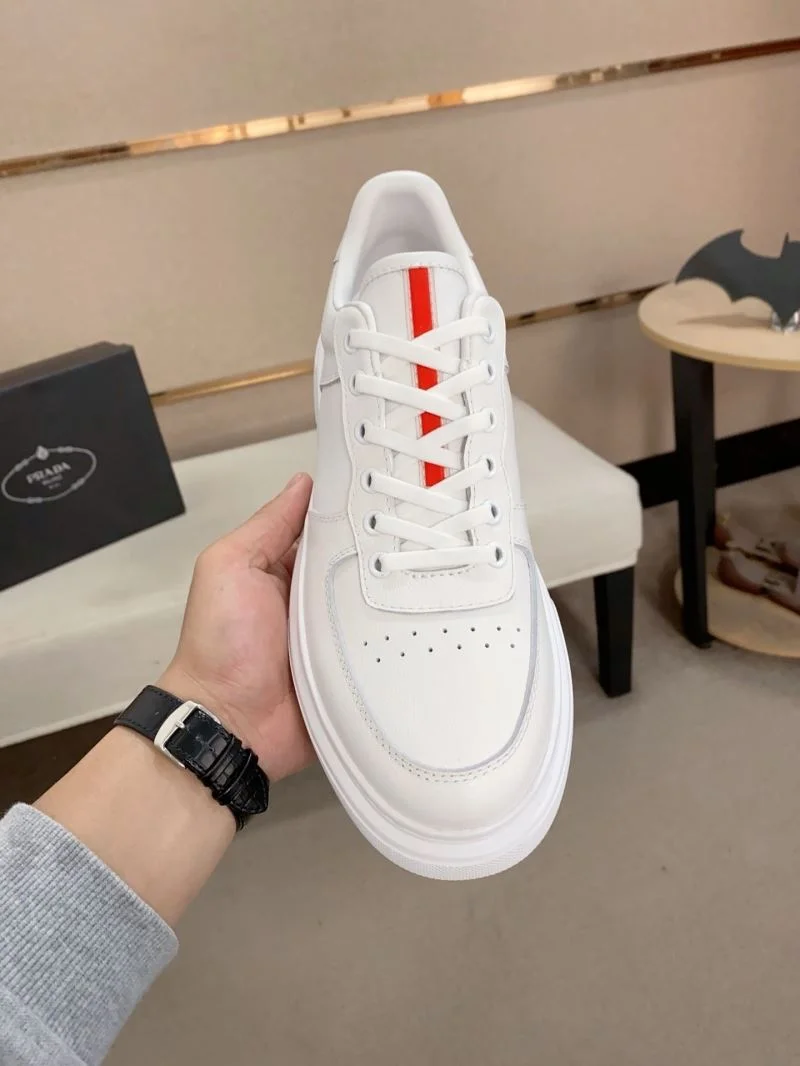 Functional Prada Low Shoes 35577