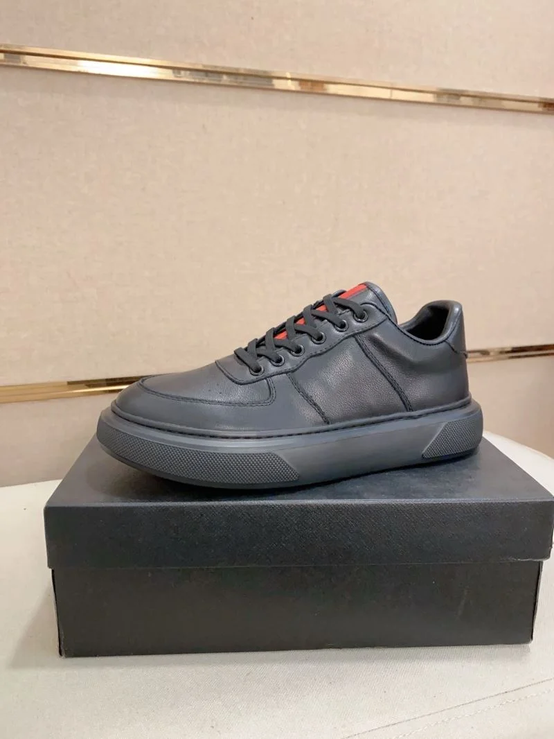 Prada Low Shoes Functional 35560