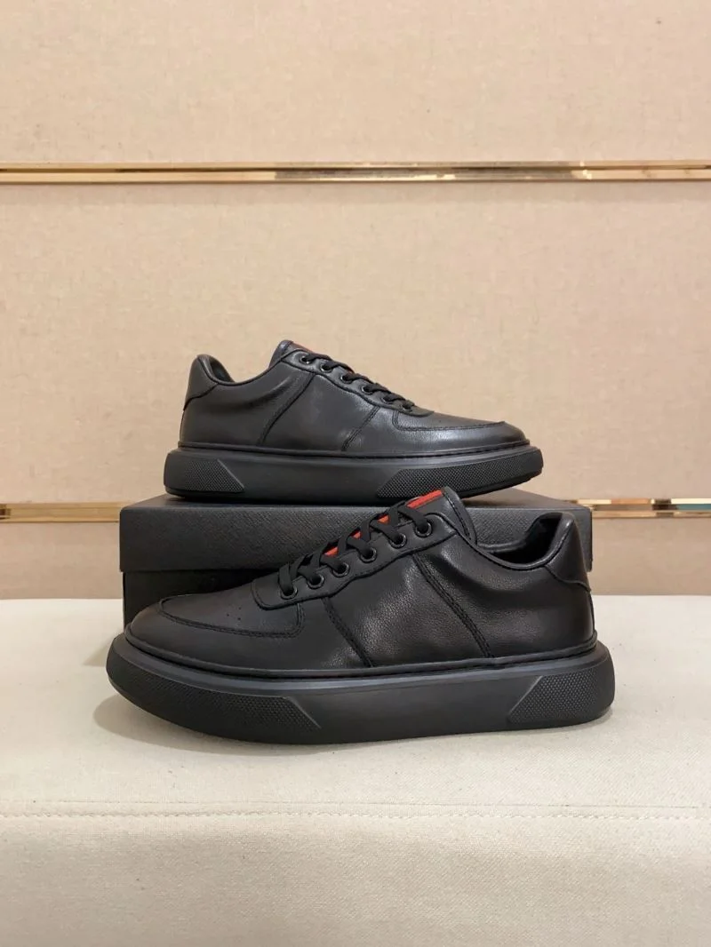 Prada Low Shoes Functional 35560
