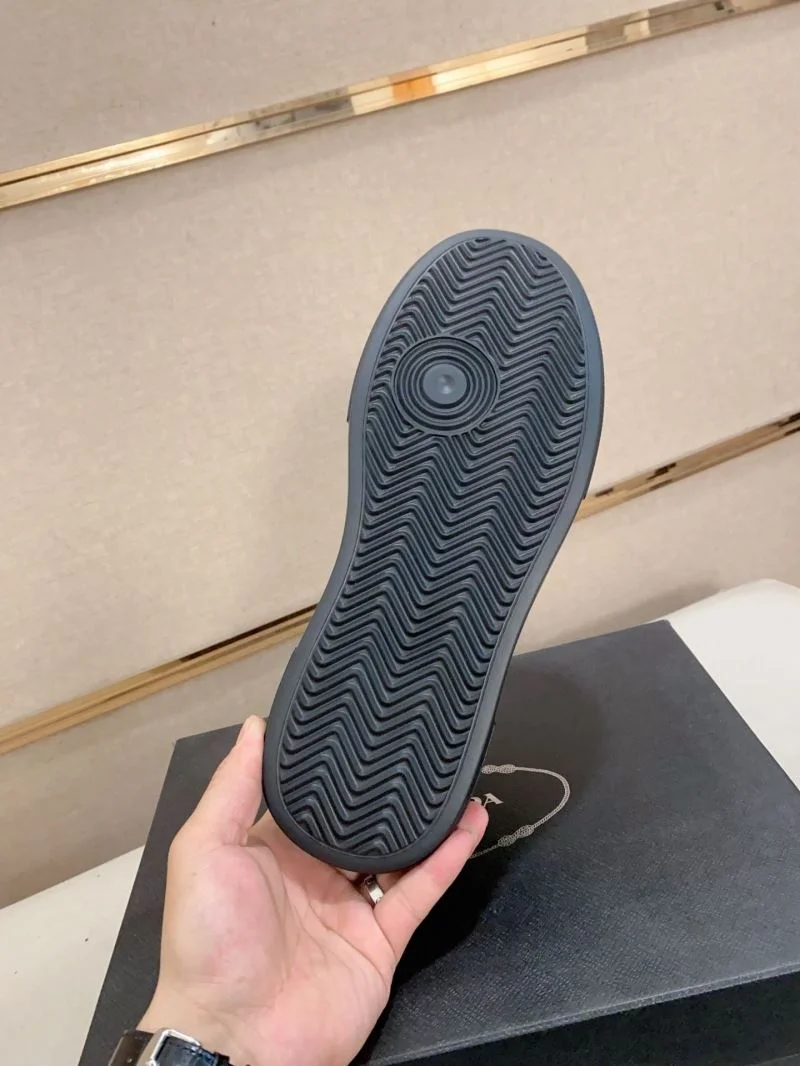 Prada Low Shoes Functional 35560