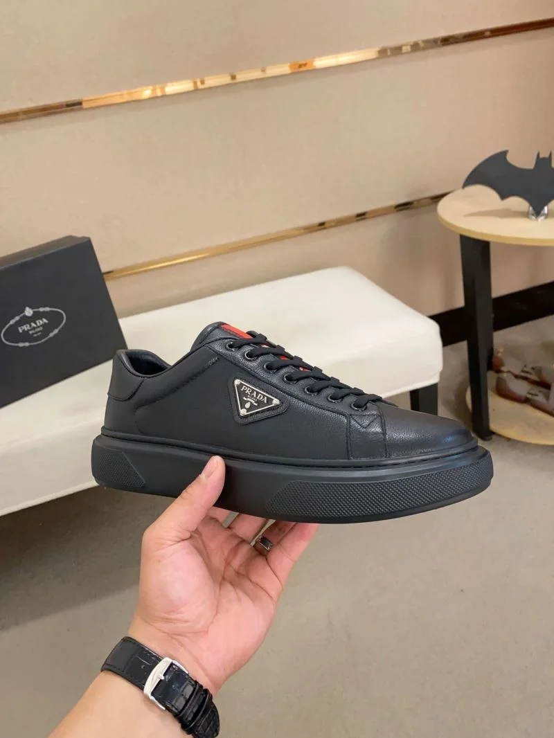 Sleek Prada Low Shoes 35569