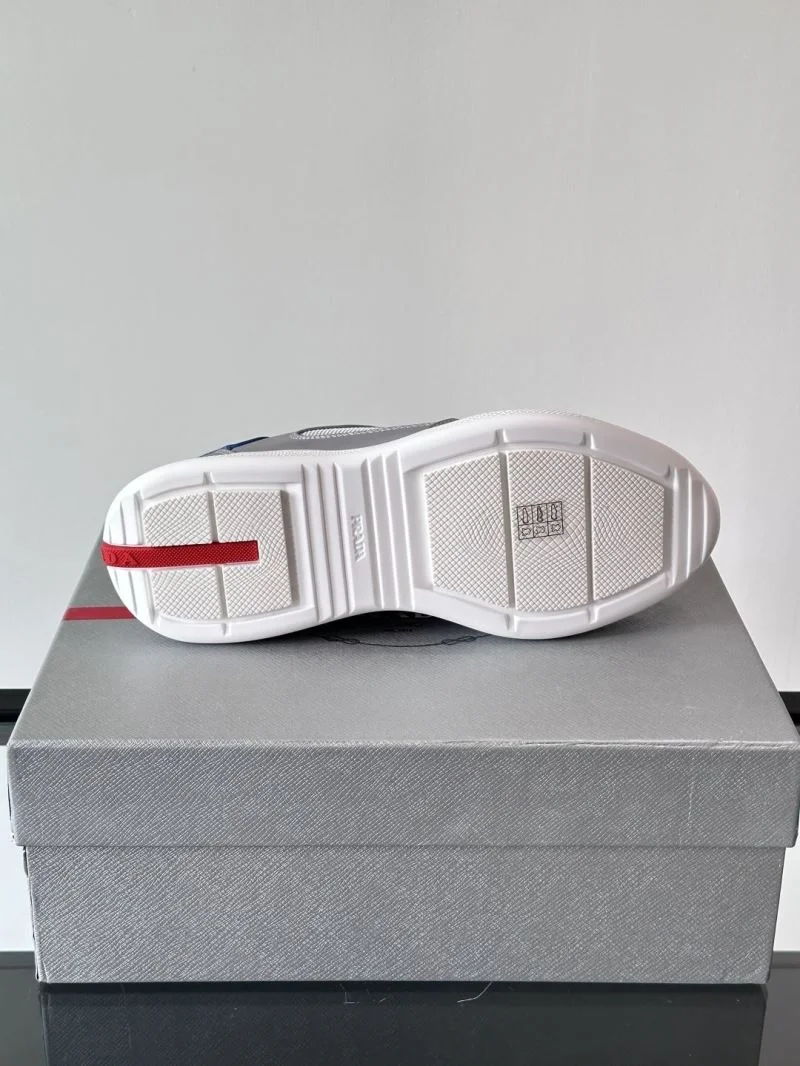 Casual Prada Low Shoes 35565