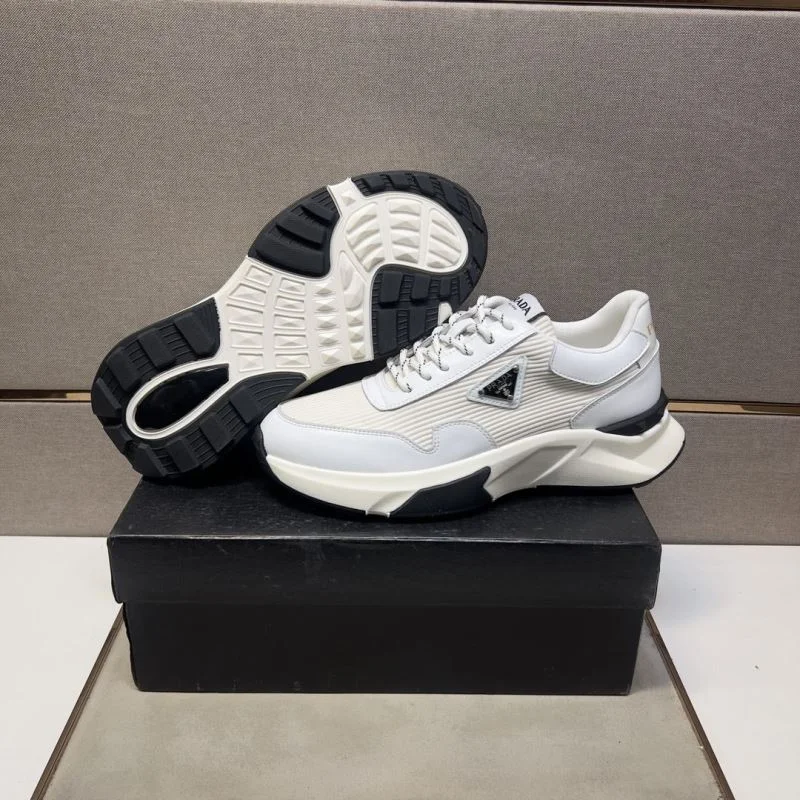 Prada Low Shoes Premium 35579