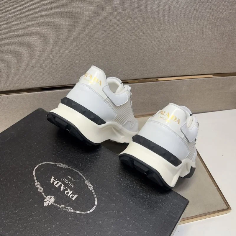 Prada Low Shoes Premium 35579