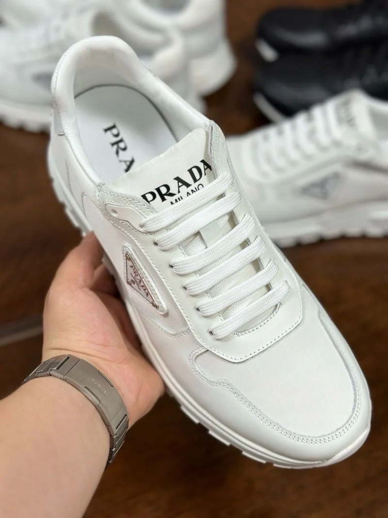 Stylish Prada Low Shoes 35559