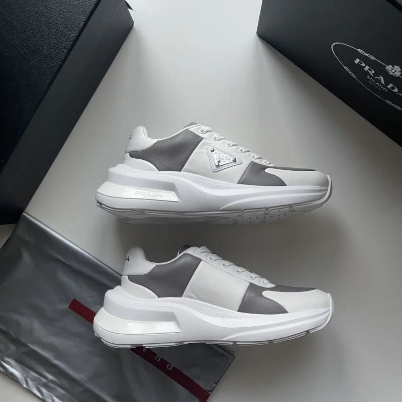 Prada Low Shoes Colorful 35576