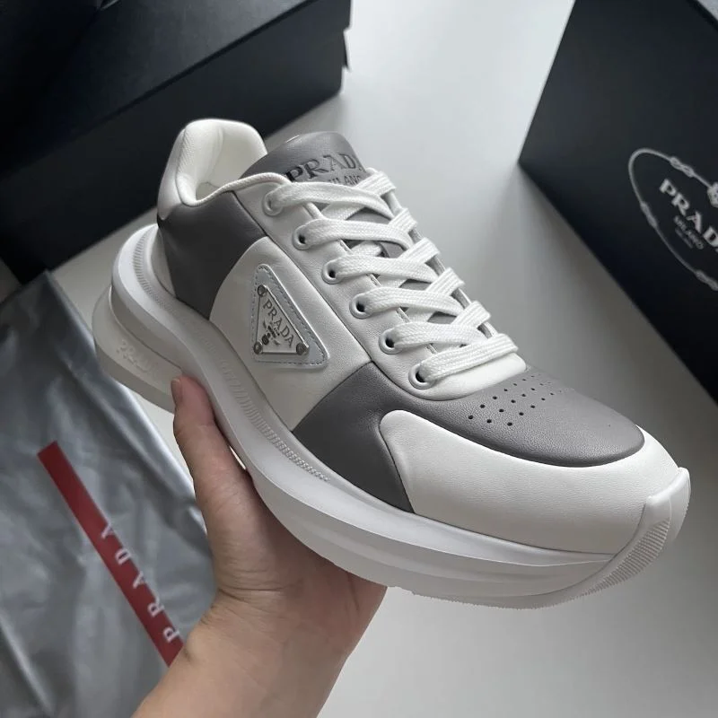 Prada Low Shoes Colorful 35576