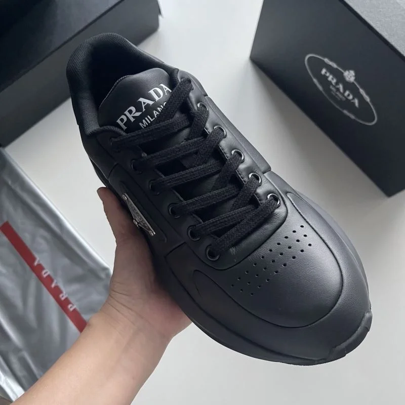 Prada Low Shoes Timeless 35566
