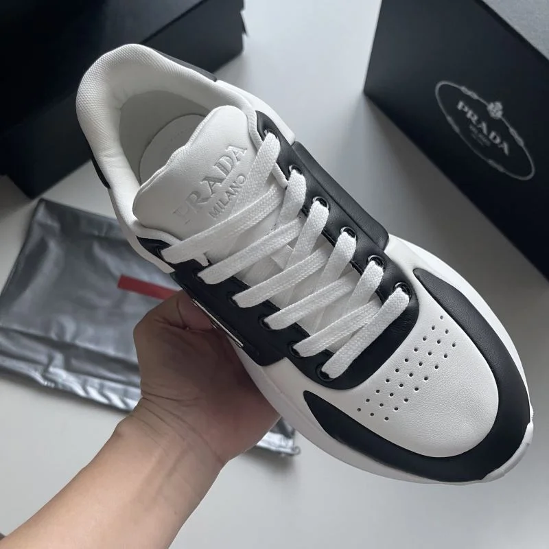 Prada Low Shoes FreshLook 35554