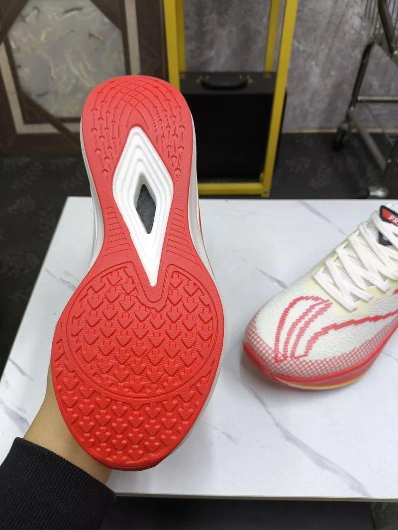 Prada Low Shoes Durable 35572