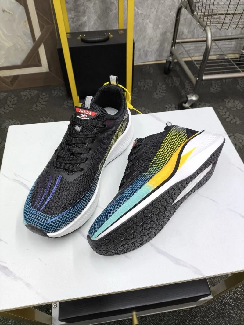 Comfortable Prada Low Shoes 35557
