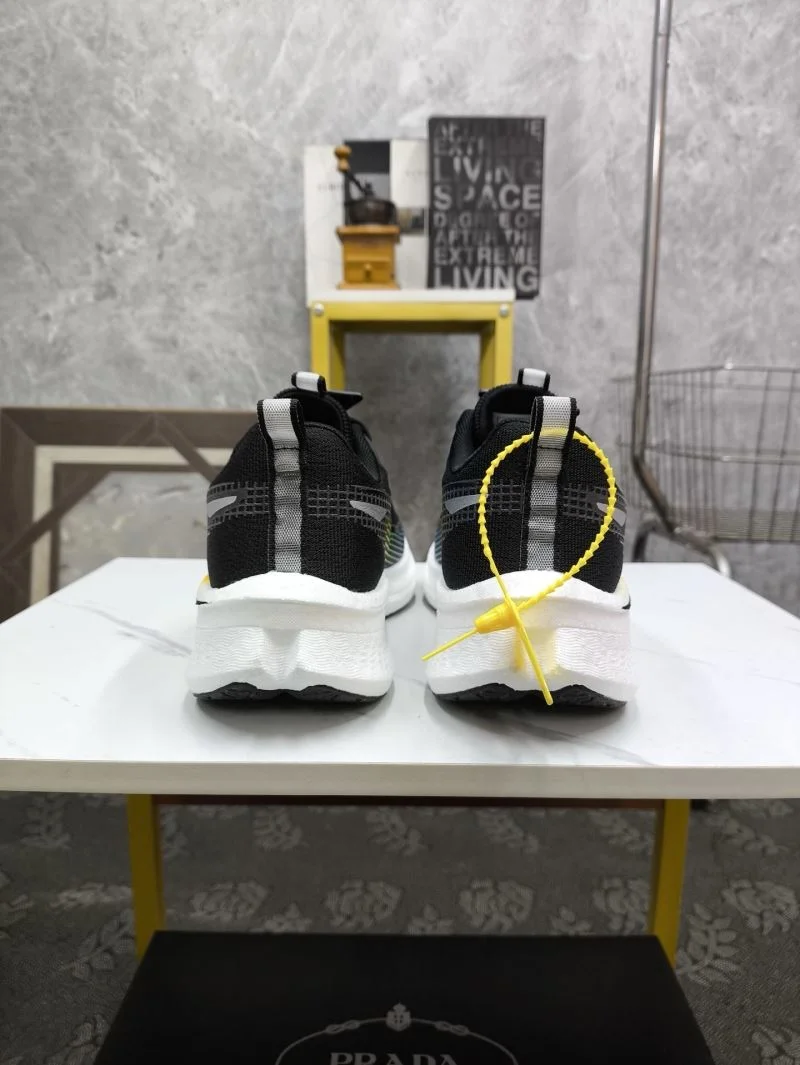Comfortable Prada Low Shoes 35557