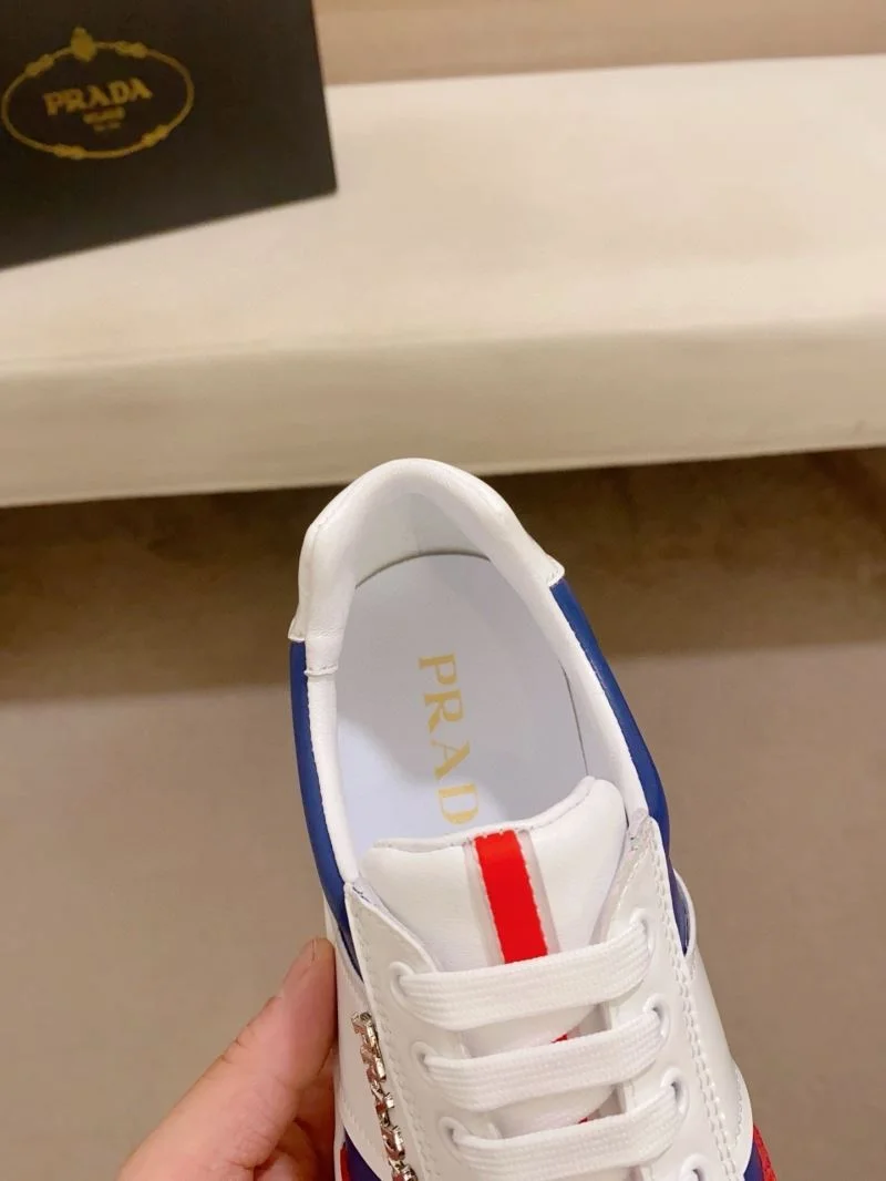 Lightweight Prada Low Shoes 35551