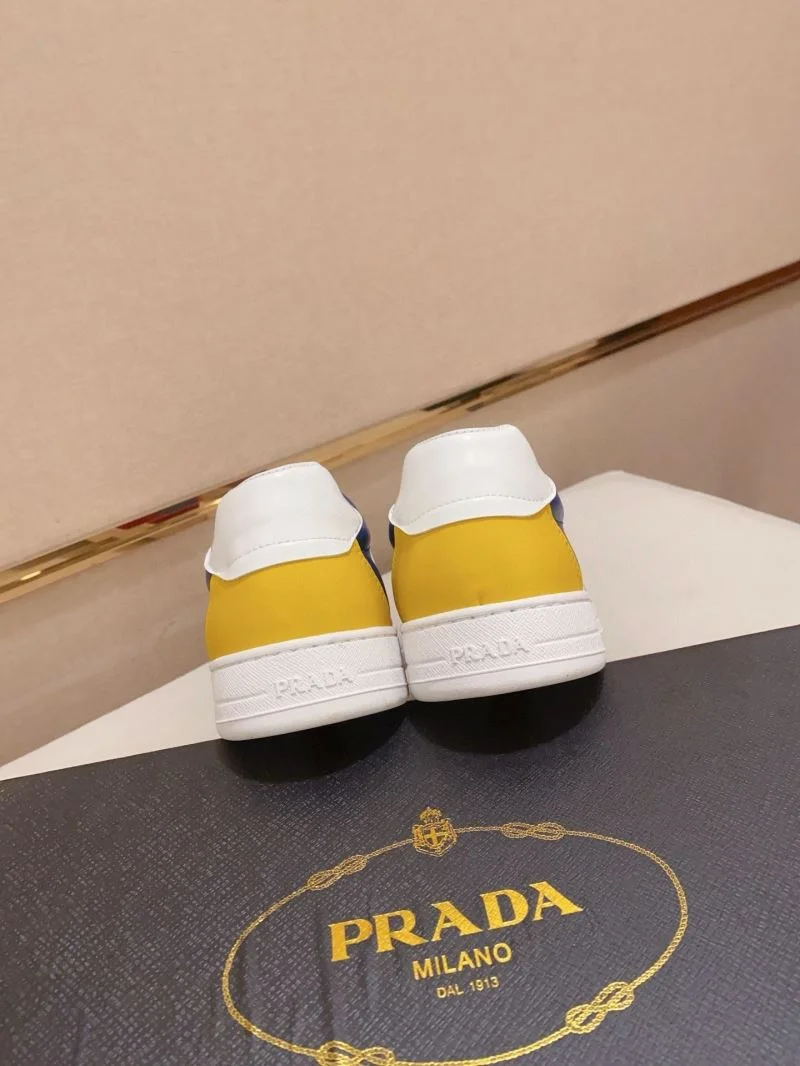 Lightweight Prada Low Shoes 35551