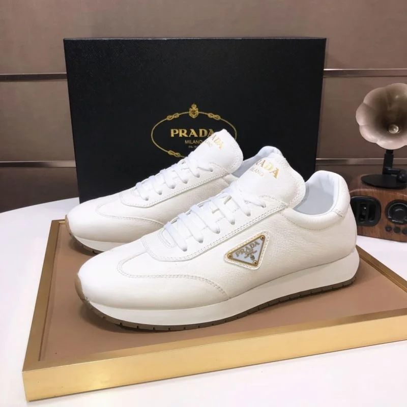 Prada Low Shoes EasyMatch 35545