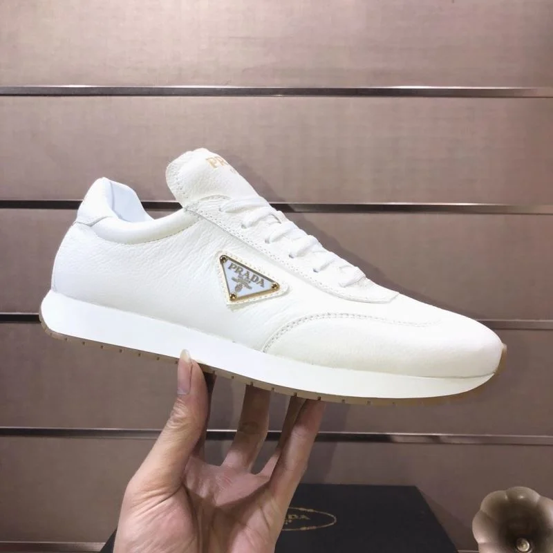 Prada Low Shoes EasyMatch 35545
