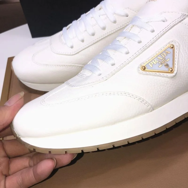 Prada Low Shoes EasyMatch 35545