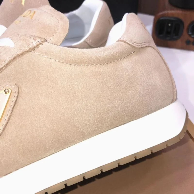 Prada Low Shoes StreetReady 35544
