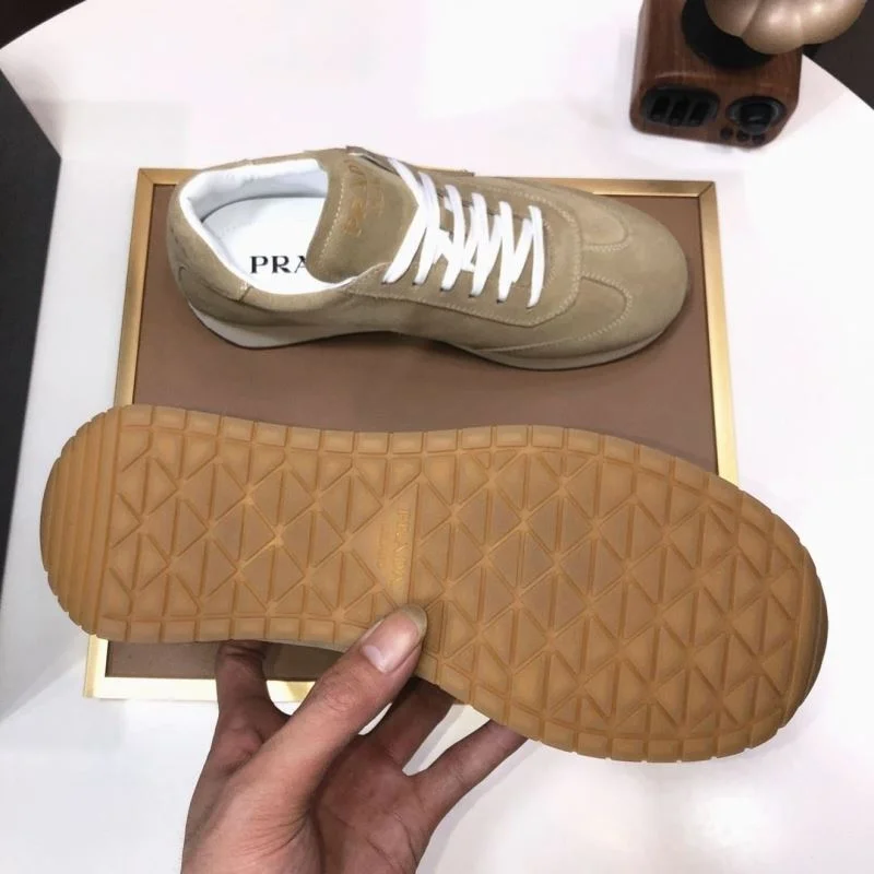 Prada Low Shoes Vibrant 35543