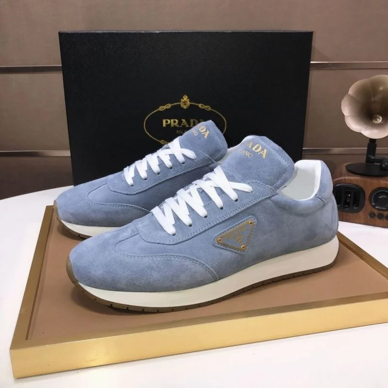 Casual Prada Low Shoes 35542