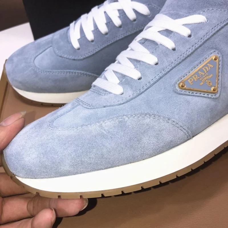 Casual Prada Low Shoes 35542