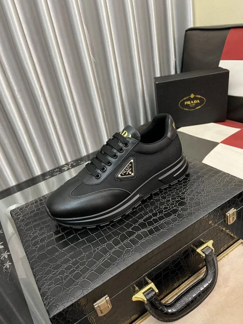 Prada Low Shoes Snug 35540
