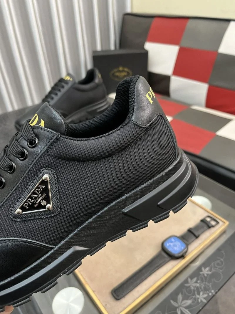 Prada Low Shoes Snug 35540