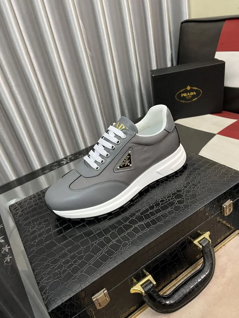 Prada Low Shoes ComfortFit 35533