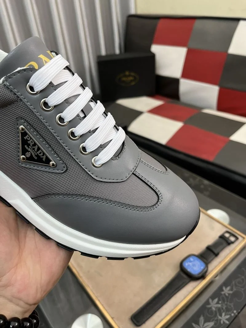 Prada Low Shoes ComfortFit 35533