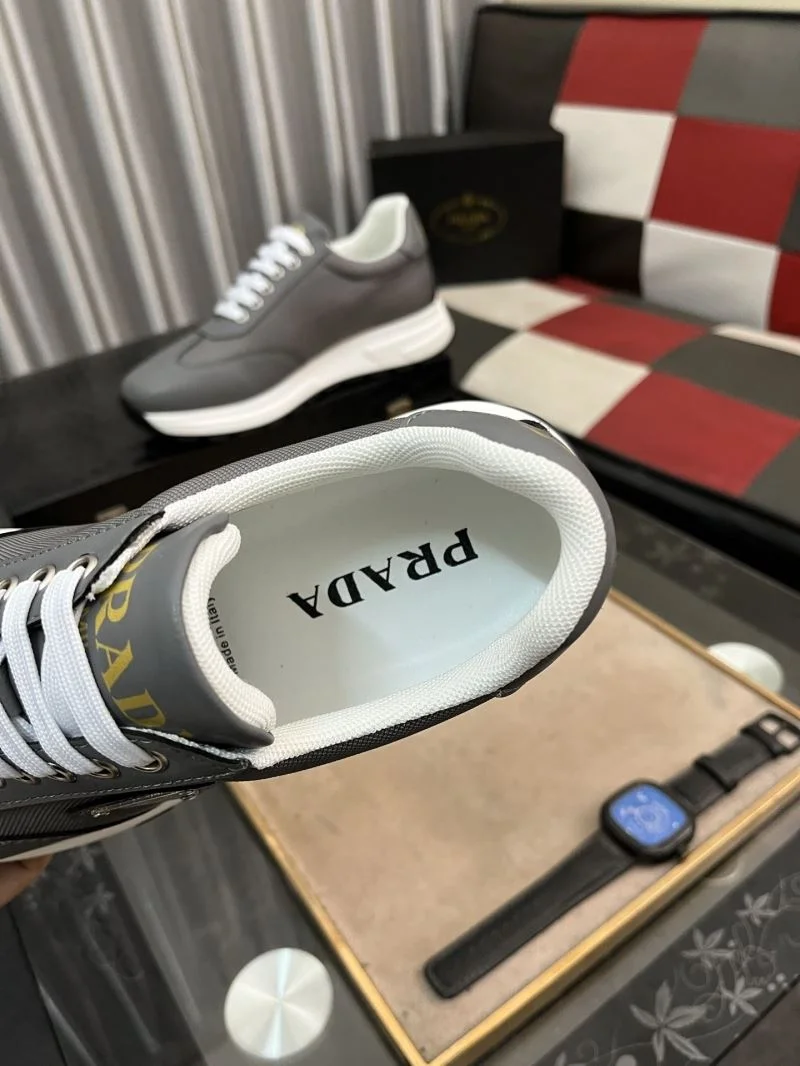 Prada Low Shoes ComfortFit 35533