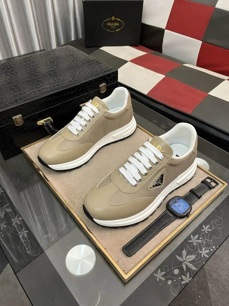 Prada Low Shoes Versatile 35521