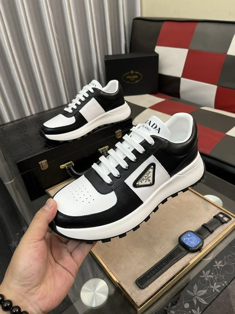 Prada Low Shoes Stretchable 35524