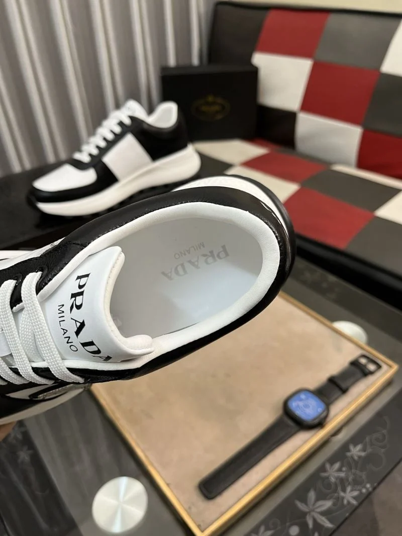Prada Low Shoes Stretchable 35524
