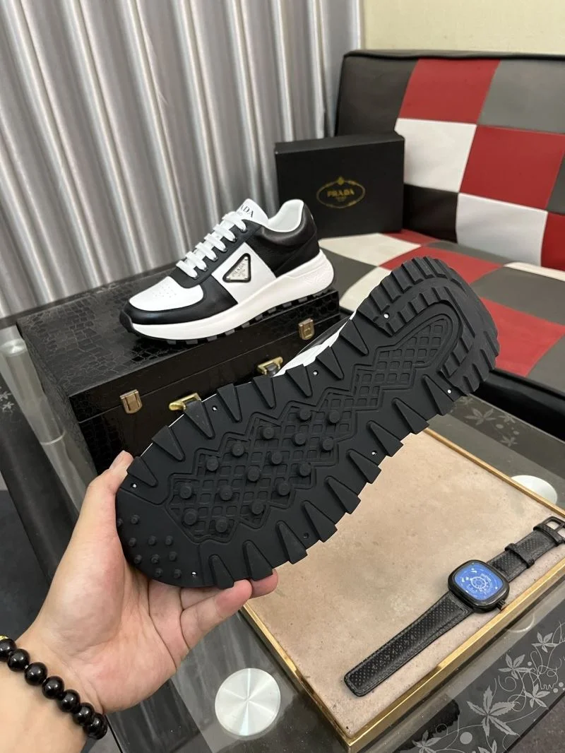 Prada Low Shoes Stretchable 35524