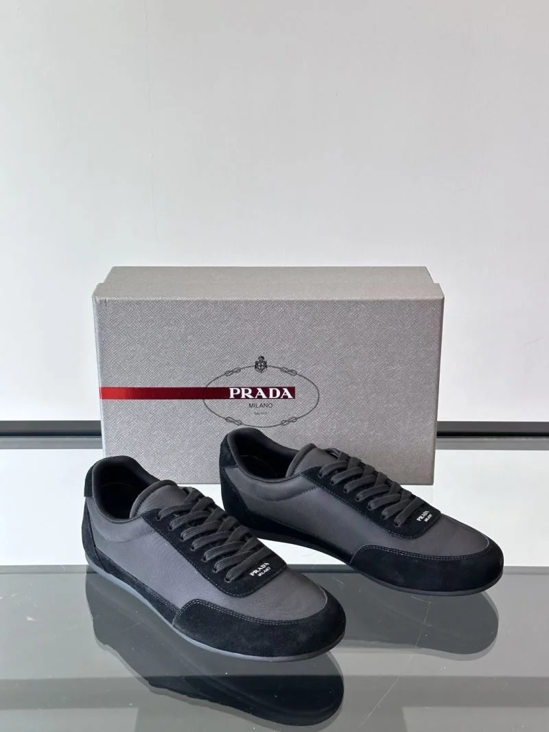 Vibrant Prada Low Shoes 35531