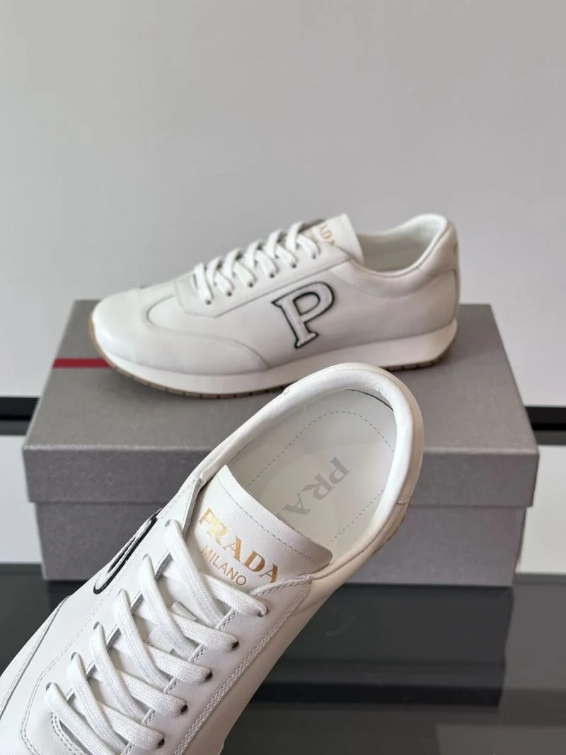 AllSeason Prada Low Shoes 35527