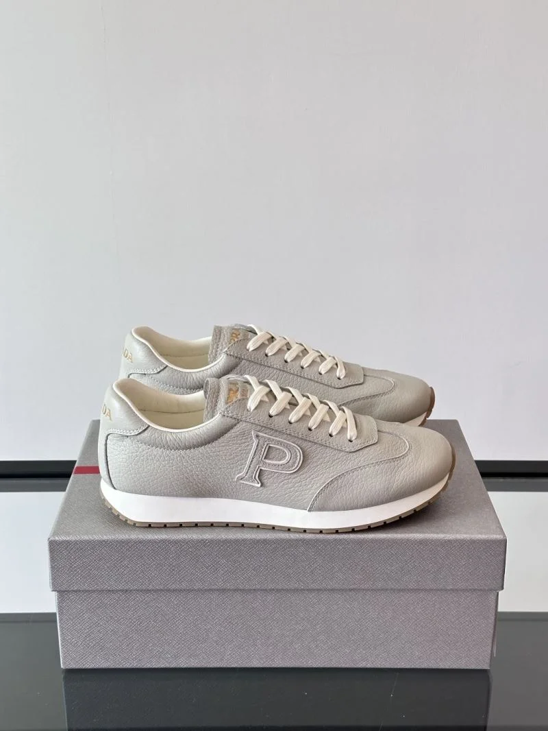 Prada Low Shoes Vibrant 35525