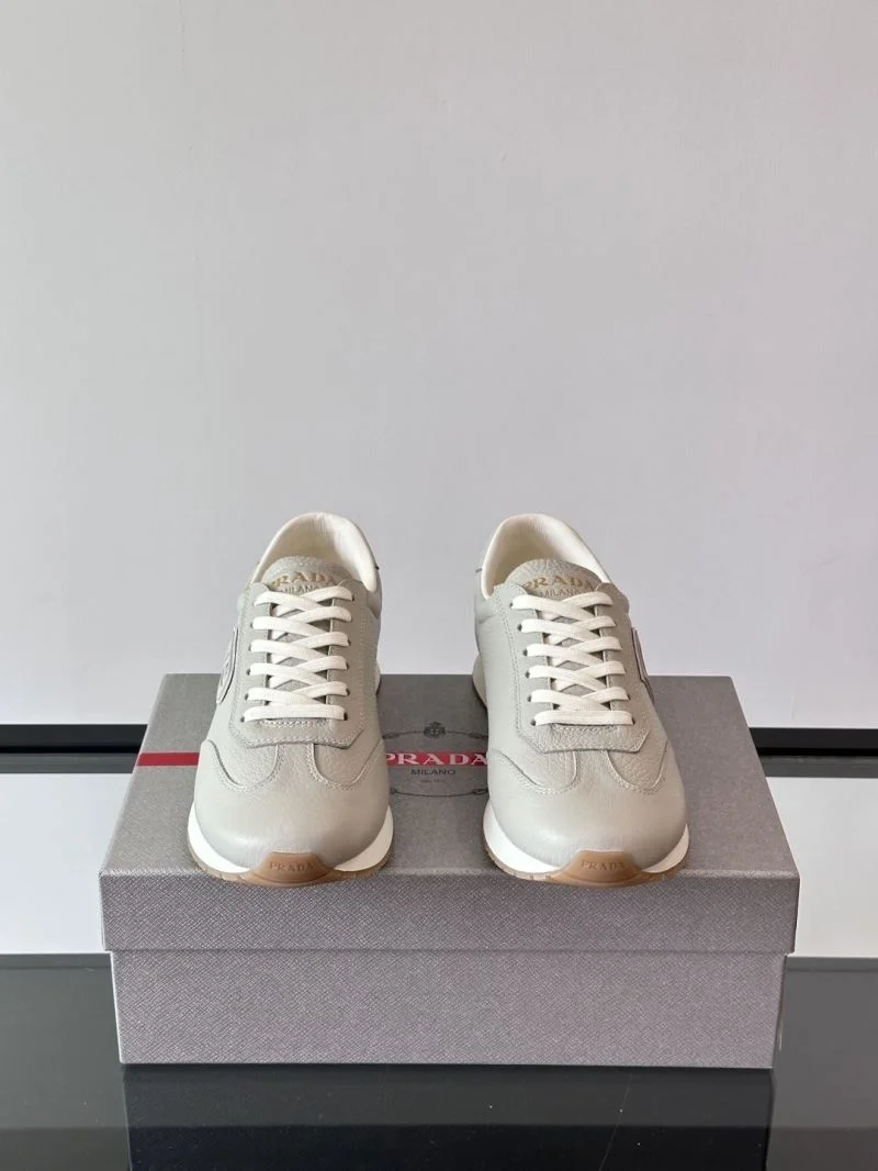 Prada Low Shoes Vibrant 35525