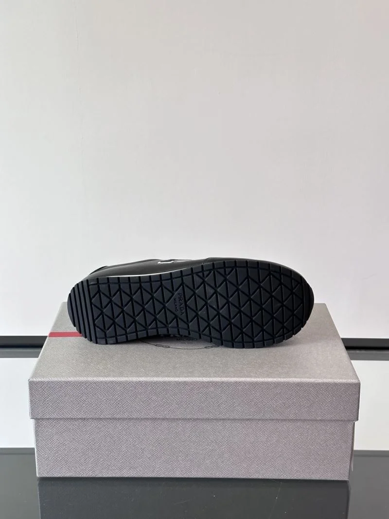 Prada Low Shoes RelaxedFit 35539