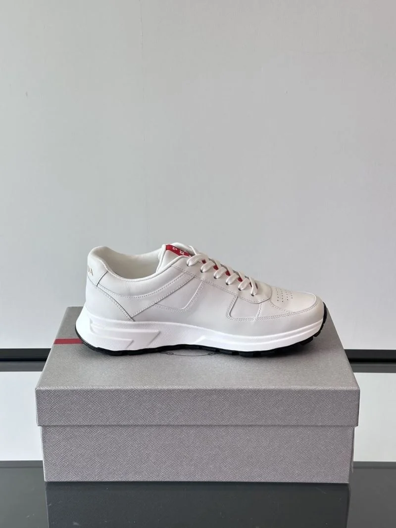 Prada Low Shoes Youthful 35526