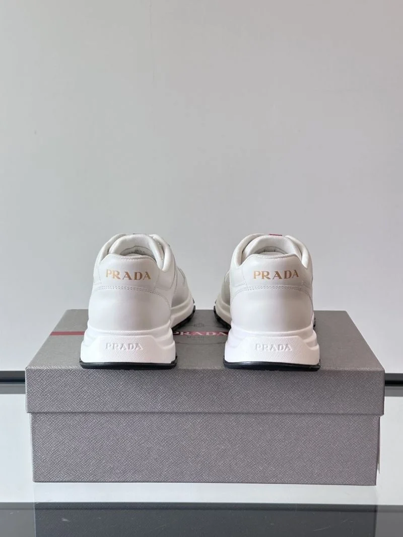 Prada Low Shoes Youthful 35526