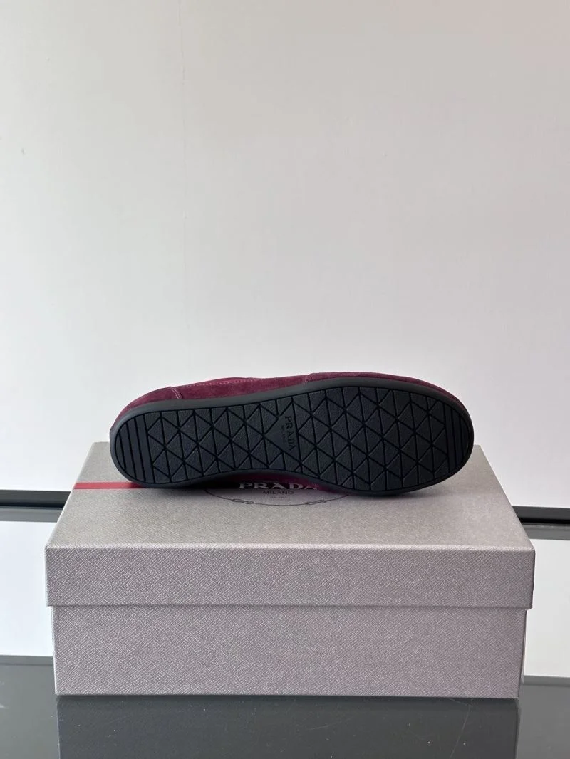 NewStyle Prada Low Shoes 35511