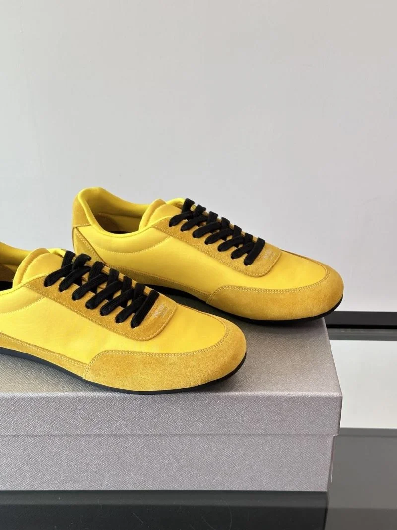 Prada Low Shoes Durable 35532