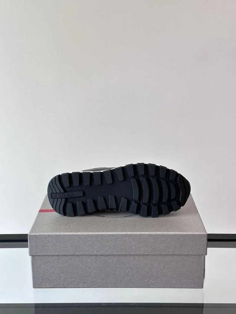 Prada Low Shoes Unique 35512