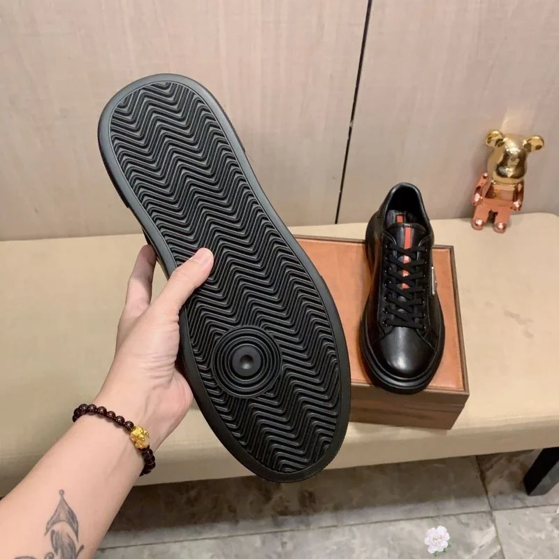 Prada Low Shoes Stylish 35506