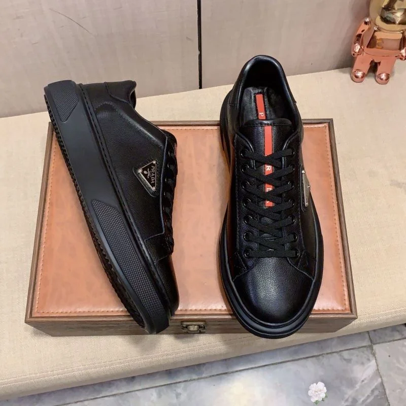 Prada Low Shoes Stylish 35506